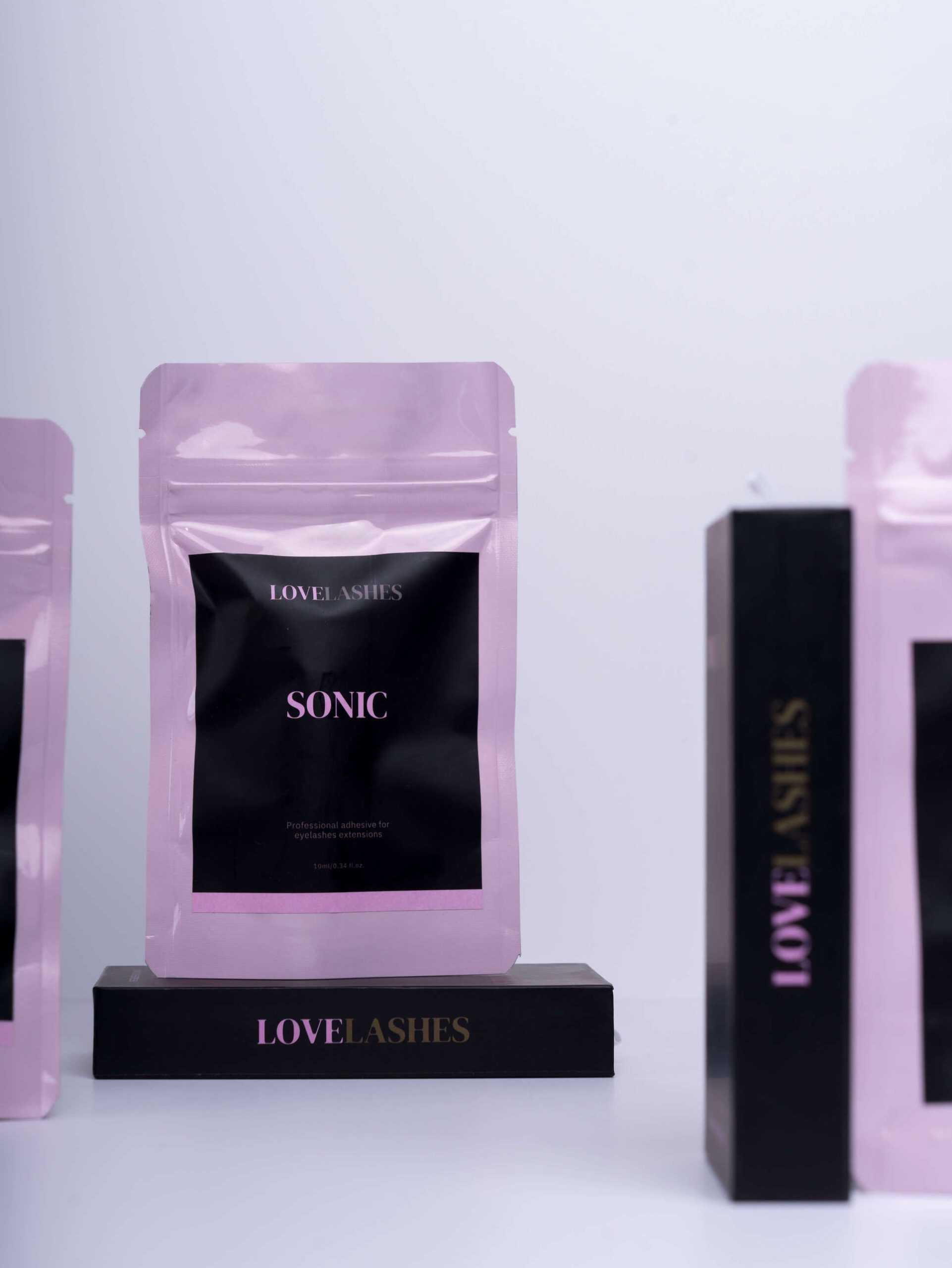 Sonic glue with eyelash extension box